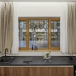 Poem * Бухарест