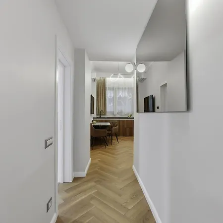 Poem Apartament *
